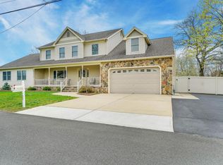 137 Mermaid Ave, Beachwood, NJ 08722