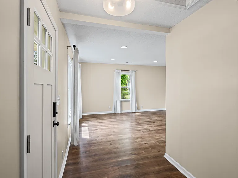 9022 Grand Ave — Photo 8