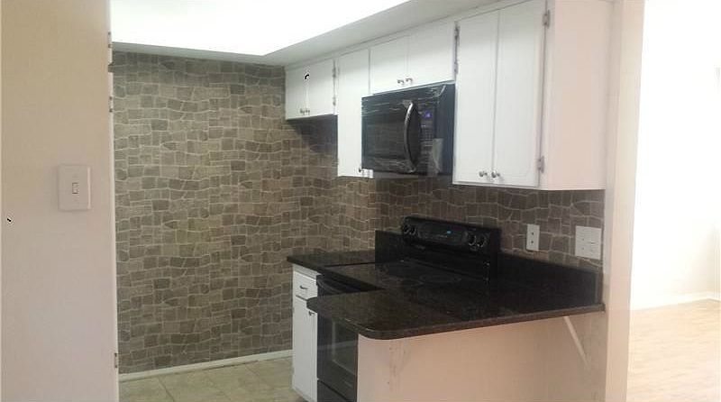 2nd image of 1643 Wiley St APT 8