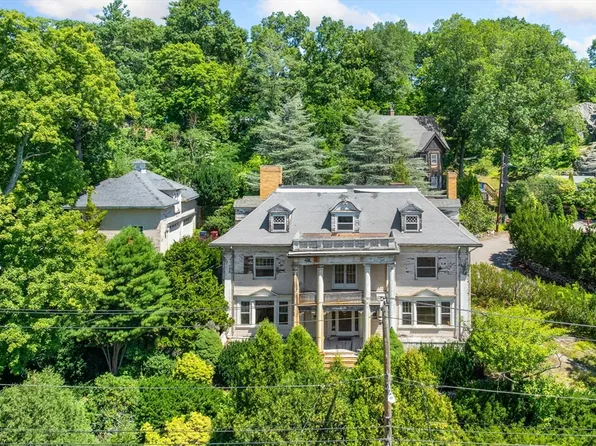 721 Franklin St, Melrose, MA 02176