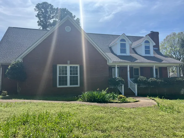 144 Grassland Dr, Jackson, TN 38305