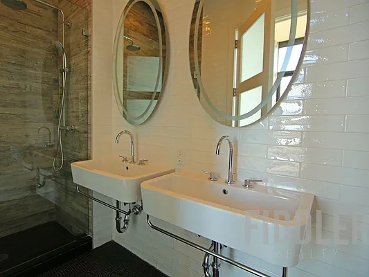 Rented by Fiddler Realty | media 119