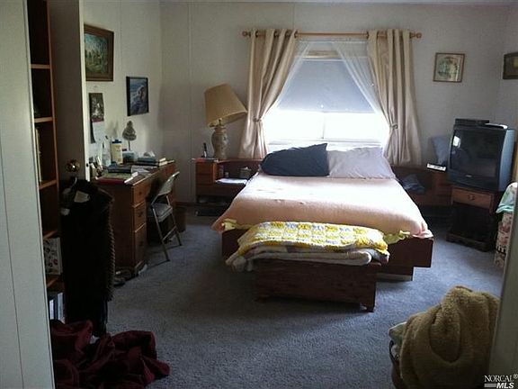 5th image of 84 Saint George Mews