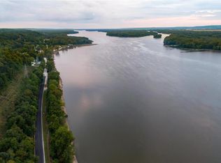 588 Hamburg Rd, Hamburg, IL 62045