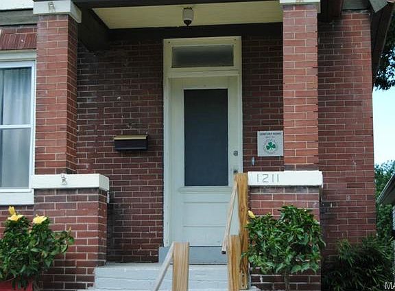 2nd image of 1211 Kraft St