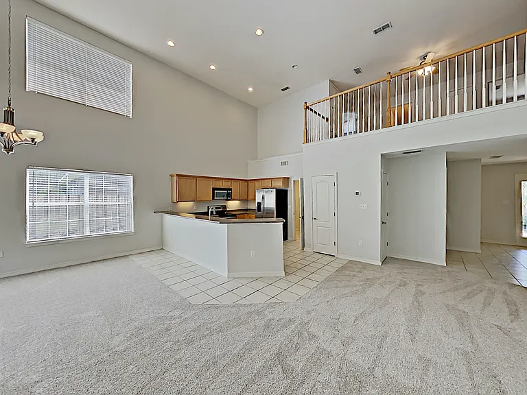 113 Red Maple Ct — Photo 2