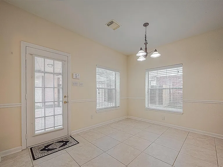 3218 Twinmont Ln — Photo 11