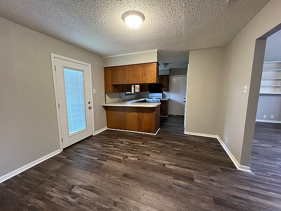 dining room / kitchen