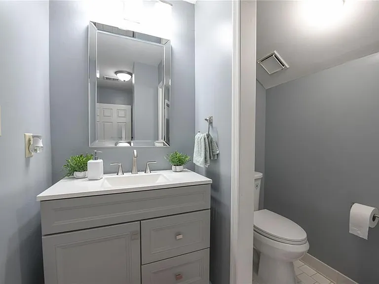 304 Bridle Path — Photo 26