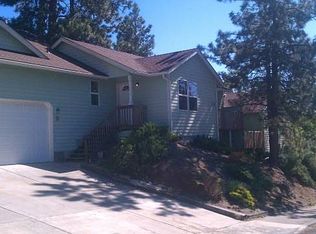 1720 SW Forest Ridge Ave, Bend, OR 97702