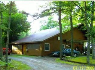 5396 W G St, Pentwater, MI 49449