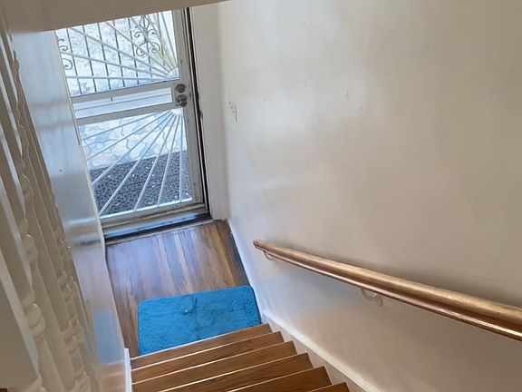 3rd image of 347 Taylor Ave #2