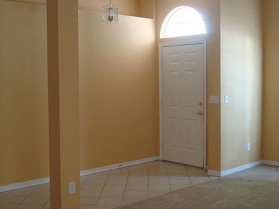 3rd image of 6604 Elliot Dr