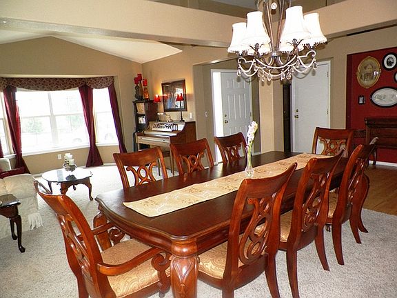 Entry at formal dining