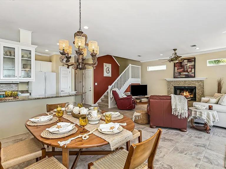 1070 Fort Pickens Rd — Photo 15