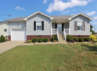 204 Pappy Dr, Oak Grove, KY 42262