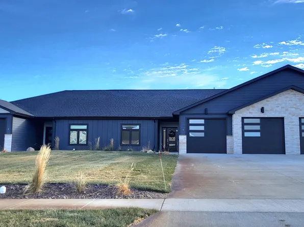 2000 E 4th St Unit 3, Pierre, SD 57501