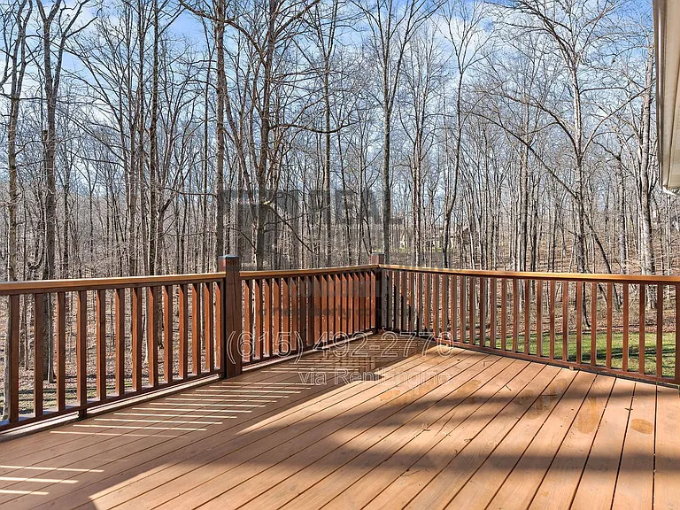 1024 Atwood Ct — Photo 32