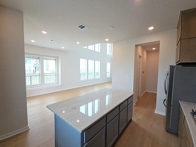 16723 Lake Austin St — Photo 23
