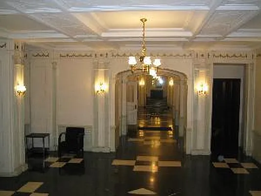 Sold by Corcoran | media 21