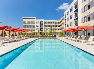 Domain CityGate, Naperville, IL 60563