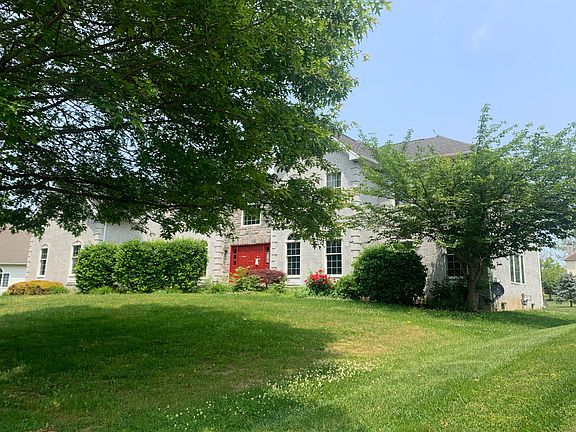 2nd image of 14 Waterton Dr