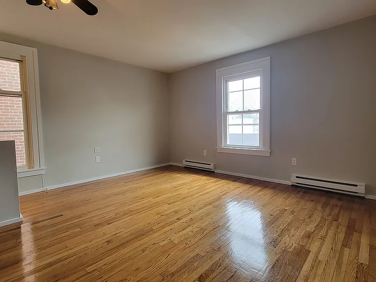 49 Warren St #C3 — Photo 5