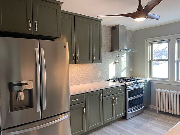 2nd image of 1482 Como Ave Unit 2