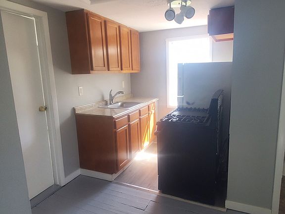 5th image of 324 New St #3