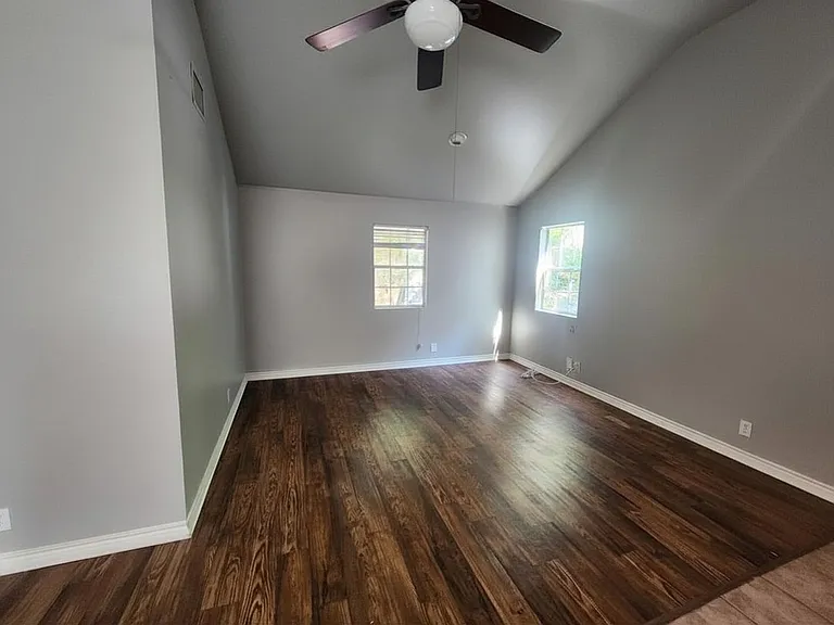 2714 Whitis Ave #A — Photo 8