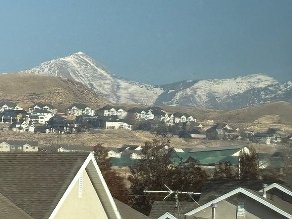 5th image of 3198 W Desert Lily Dr