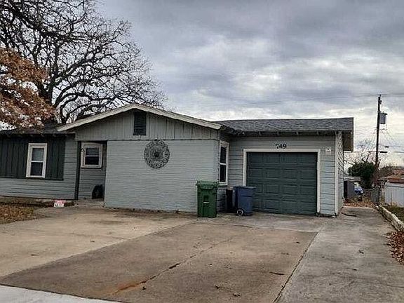 2nd image of 749 W Redbud Dr