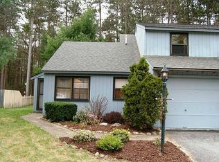 61 Wake Robin Rd, Malta, NY 12020