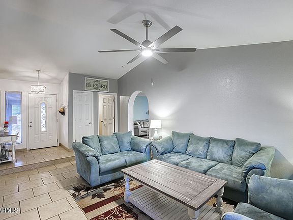 5th image of 8237 W Corrine Dr