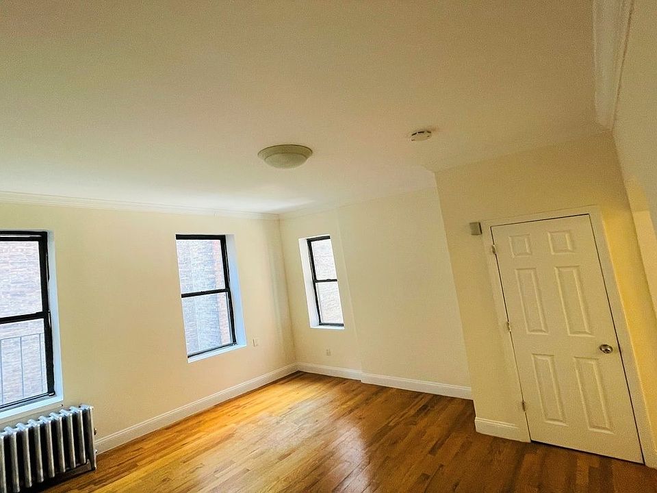 1st image of 709 2nd Ave #4D