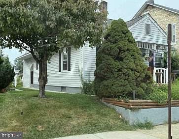 2nd image of 423 W Penn St