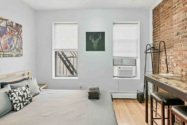 Rented by Downtown Mgt & Realty LLC | media 16