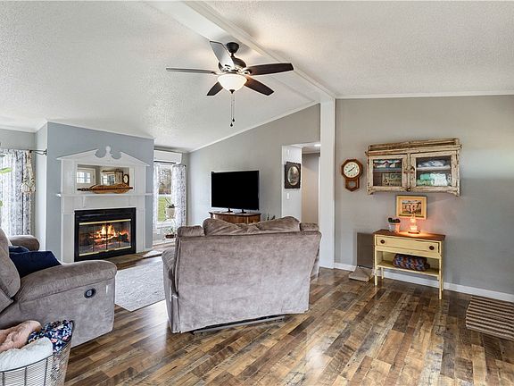 5th image of 16062 Farm Road 1115