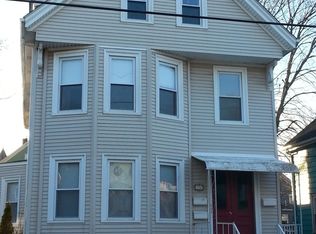16 Hall Ave #3, Newport, RI 02840