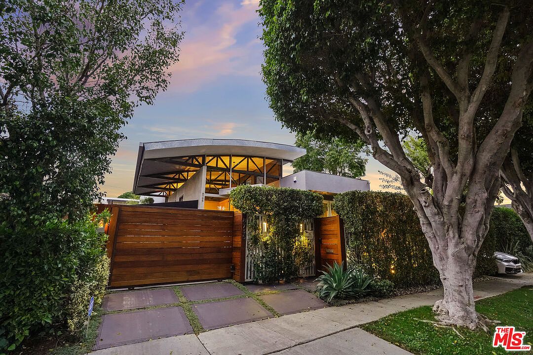 8735 Dorrington Ave, West Hollywood, CA 90048 | Zillow