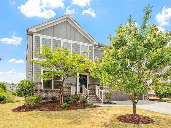 3rd image of 921 Lemster Ln