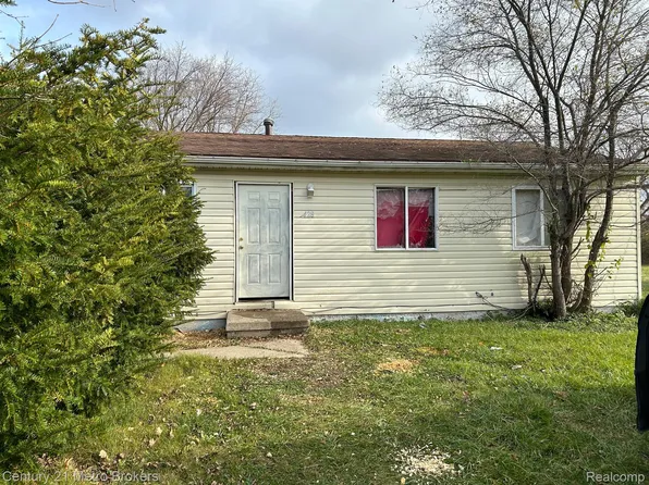5428 Nasser St, Flint, MI 48505