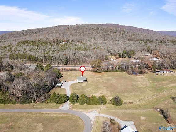 2nd image of 391 Robinwood Ln