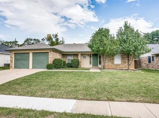 5613 Chesapeake St, Watauga, TX 76148