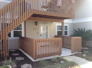 1200 Shoreline Dr #B, Gulf Breeze, FL 32561