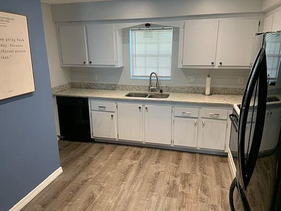 4th image of 1706 Belleair Forest Dr APT 142