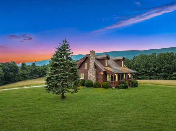 585 Hidden Meadow Ln, Paint Bank, VA 24131