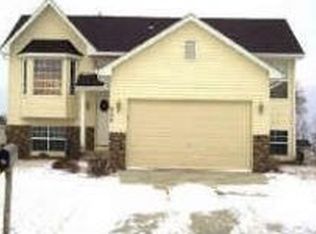 924 Orchard St E, Belle Plaine, MN 56011