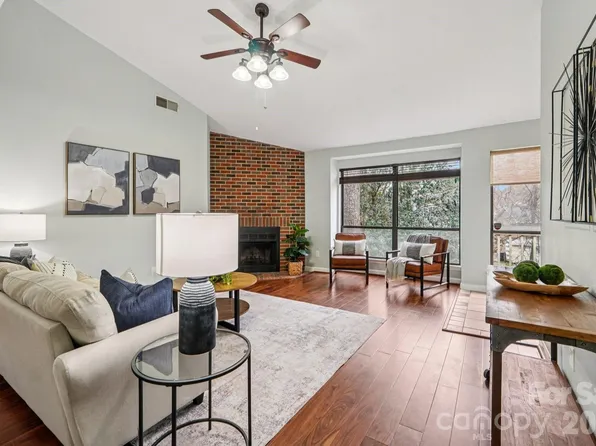 1606 Sharon Rd W APT 40, Charlotte, NC 28210