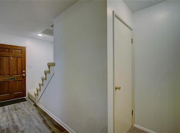 2nd image of 8354 Woodward St